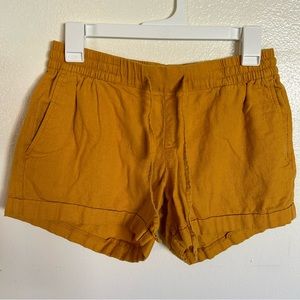 Linen shorts